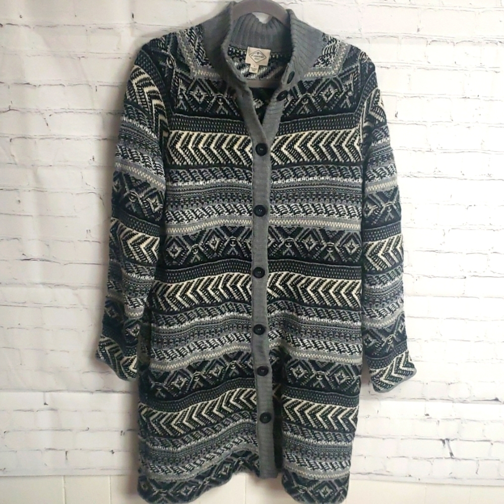NWT..St.Johns Bay..Womens Cardigan..Size Small